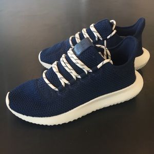 Boys Adidas Tubular Shadow size 4 With box